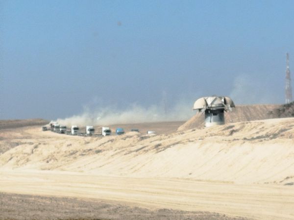 עוד כאב ראש לישראל? אחרי המשט, שיירה יבשתית בדרך לעזה