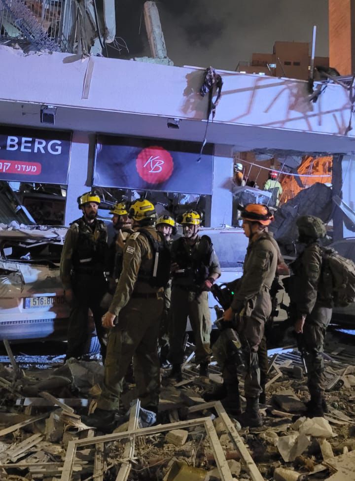 אסון בבת ים: 6 הרוגים, 206 פצועים ו-3 נעדרים