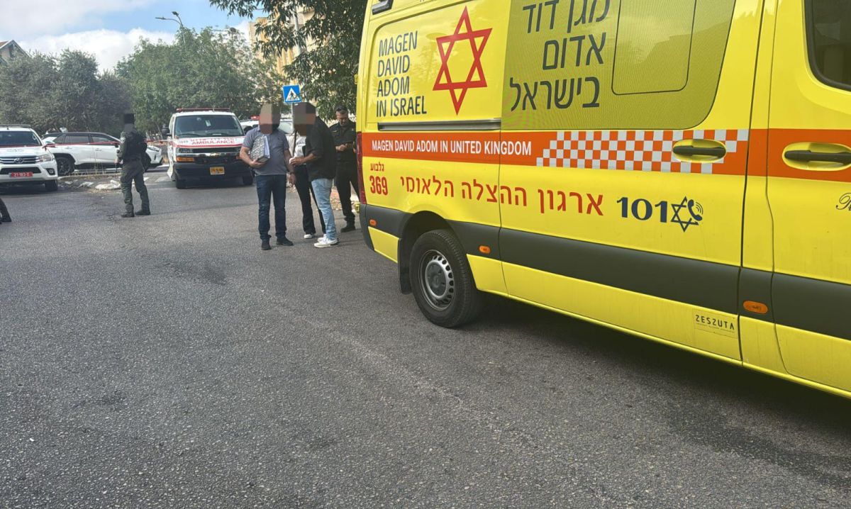 חברה מדממת: בן 40 נרצח במהלך תקרית אלימה בבית עסק בנצרת