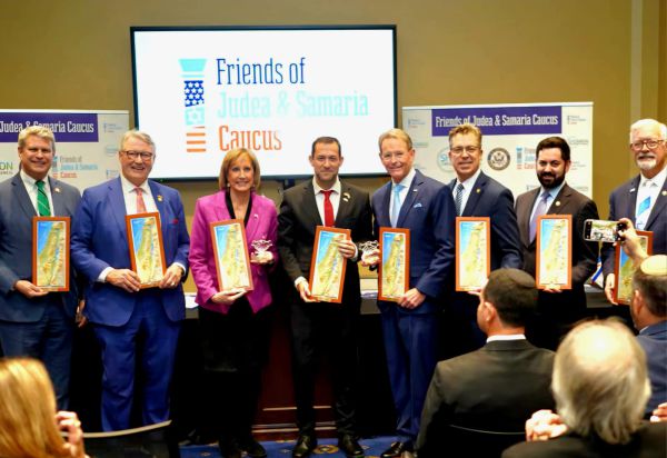 יוסי דגן: פרס נובל לשלום לנתניהו וטראמפ