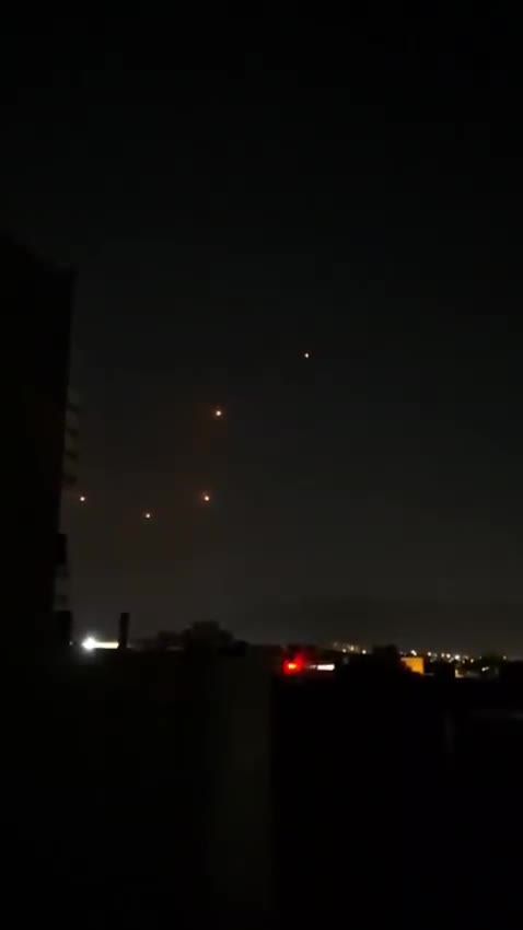 הטילים הבליסטים יוצאים מאיראן: צפו בתיעוד