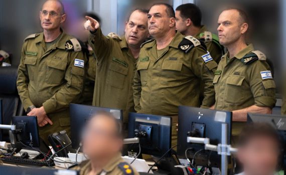 תיעוד | הרמטכ"ל בחמ"ל הפיקוד במהלך הלילה הדרמטי