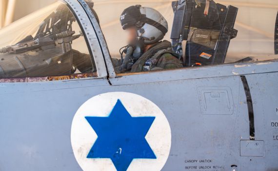 צה"ל השמיד משגרי טילים באיראן | תיעוד התקיפות וההכנות