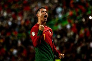 רונאלדו בהודעה דרמטית: "זה סוף הקריירה שלי"