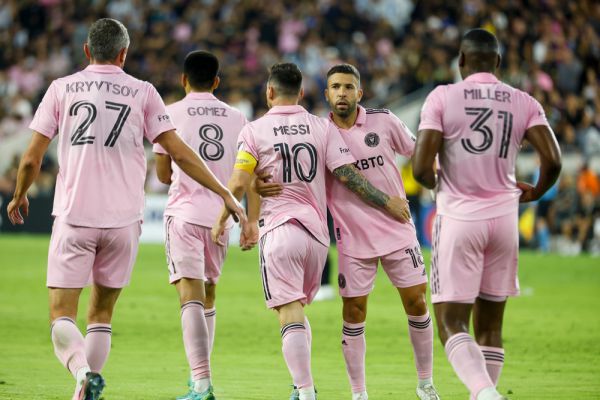 סוף סוף חופשיים: מסי וכוכבי אינטר מיאמי נפרדים מבארסה