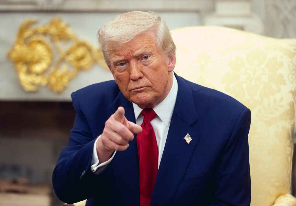 "Make Iran Great Again": טראמפ לא פוסל את הפלת המשטר באיראן