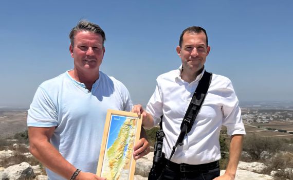 מ"אריות הים" לשומרון: הבכיר האמריקני שתומך בריבונות