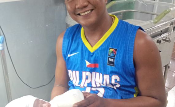 תגידו מזל טוב: לשורד השבי מניר-עוז ואשתו נולדה בת