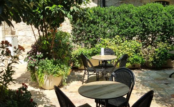 מולאן דורה: טחנת הזהב שכובשת את ירושלים בסגנון צרפתי כשר