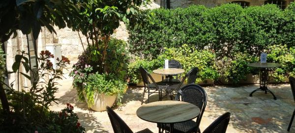 מולאן דורה: טחנת הזהב שכובשת את ירושלים בסגנון צרפתי כשר