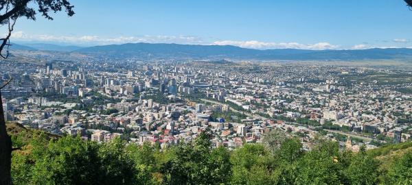 בתי כנסת, מפלים ונהרות: סיפור יהדות גאורגיה והקסם של טביליסי