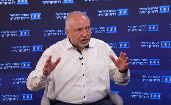 ליברמן: לא אשב עם נתניהו בממשלה- "דואג רק לעצמו"