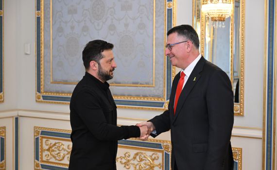 אחרי יותר משנתיים: סער נפגש עם זלנסקי באוקראינה