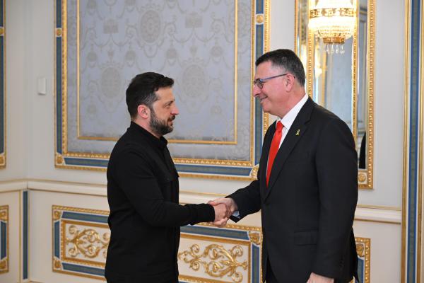 אחרי יותר משנתיים: סער נפגש עם זלנסקי באוקראינה