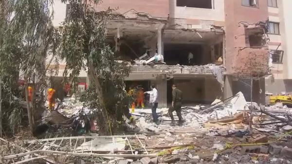 דיווח חריג באיראן: 7 פצועים בפיצוץ בניין בעיר קום