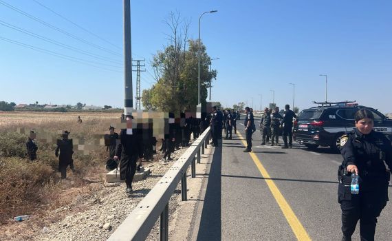 מעצר שלושת המשתמטים: החלו ההפגנות וחסימות הכבישים