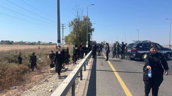 מעצר שלושת המשתמטים: החלו ההפגנות וחסימות הכבישים