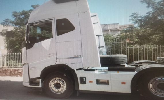 תיעוד מטורף: קטין נעצר בסוף מרדף אחרי שנהג במשאית