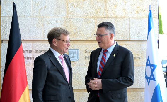 סער לשר החוץ הגרמני: "לא תקום מדינה פלסטינית"