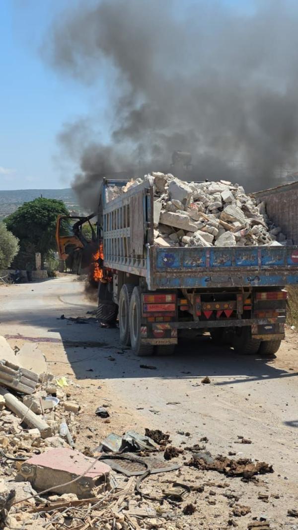 הרוג שני בלבנון: כלי טיס תקף משאית בנאקורה