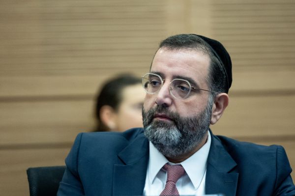ח"כ אברהם בצלאל מש"ס מתפטר במפתיע מהכנסת