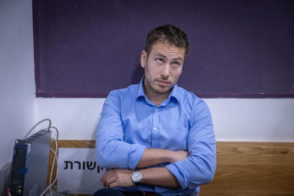 דיווח: אבנר נתניהו ובת זוגו נפרדו, החתונה בוטלה סופית