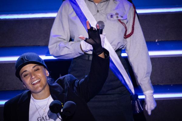 שורדת השבי נגד סטארמר: "זו לא דיפלומטיה – זה כישלון. תתבייש"