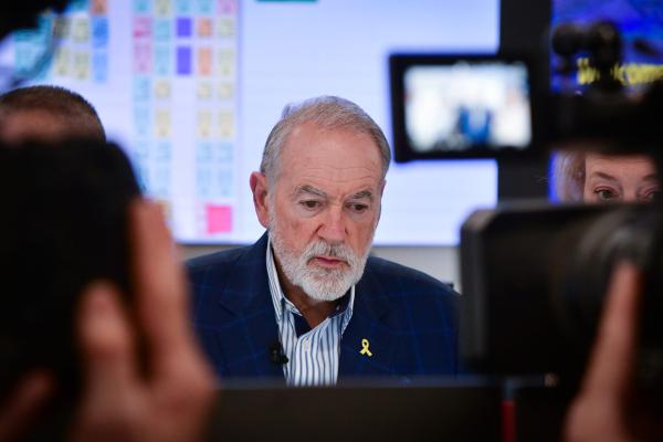 באופן חריג: שגריר ארה"ב הגיע למשפט נתניהו