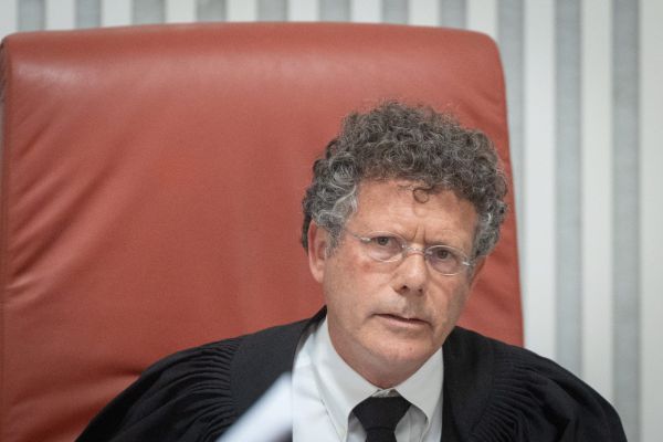 גוטליב קראה קריאת ביניים, יצחק עמית עצר את הדיון. צפו