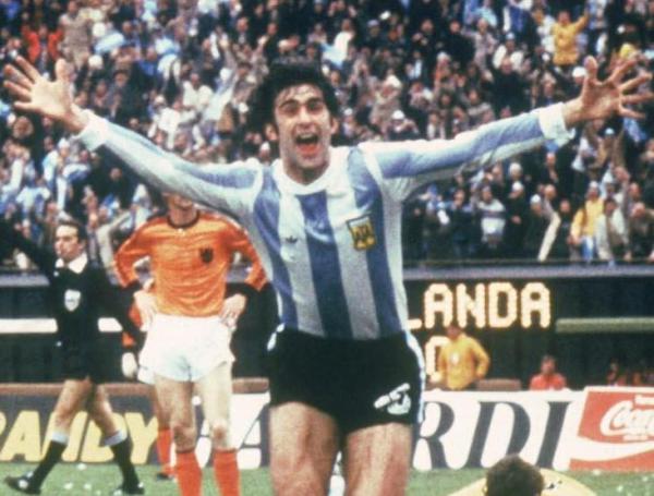 לפני מסי ומראדונה: הכוכב הראשון של ארגנטינה חוגג 71