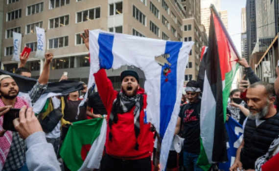 התבלבלו? אנטי ישראלים השחיתו משרד של אשת קונגרס אנטי ישראלית