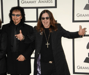 ההופעה נגמרה: אגדת הרוק אוזי אוסבורן הלך לעולמו בגיל 76