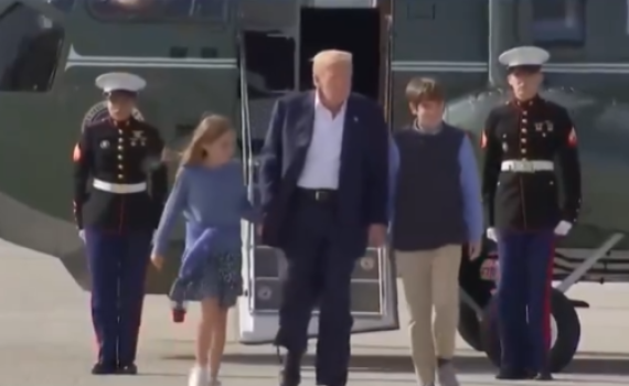 לא רק אתם: גם טראמפ עושה ביולי קייטנת סבא-סבתא