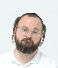 המשטרה חושפת: זה העסקן החרדי החשוד בביצוע עבירות מין