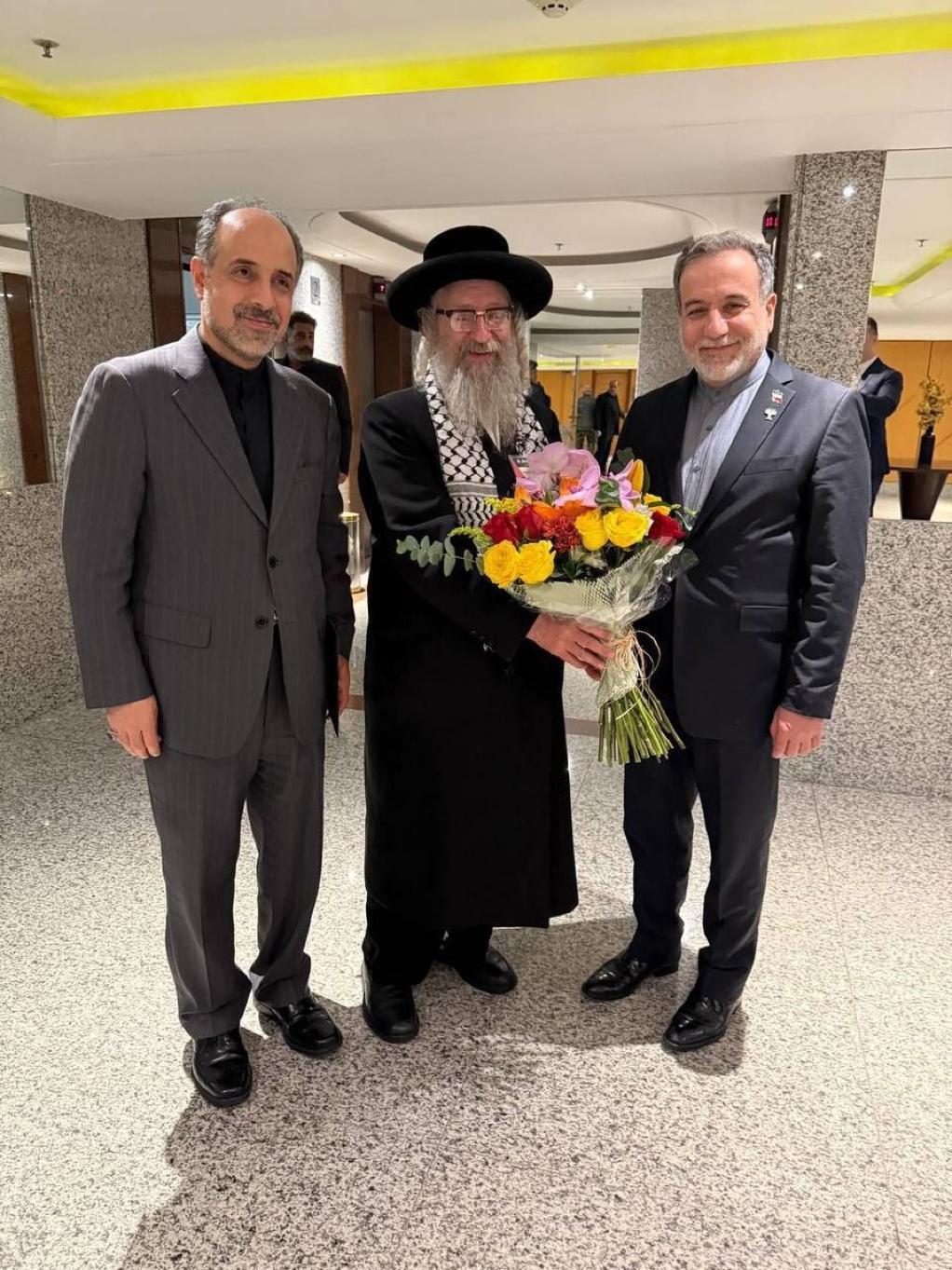 שר הפנים בצעד נגד החרדי שנפגש עם שר החוץ האיראני