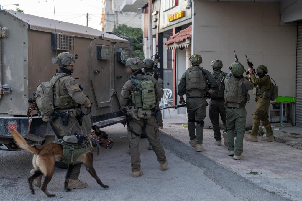 צפו | הפיגוע בגוש עציון: הכוחות מיפו את בתי המחבלים