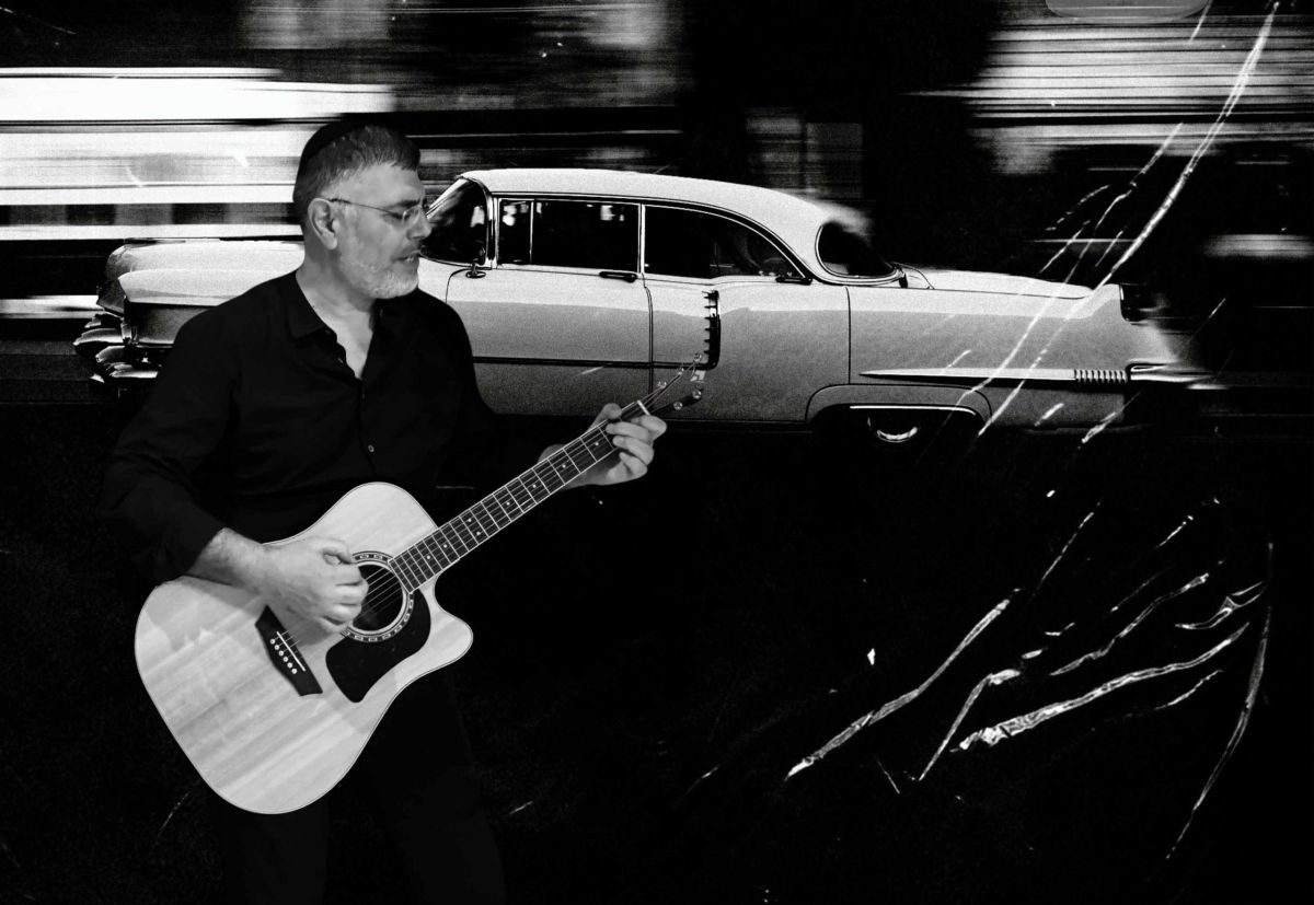 רואה חשבון ביום – אומן בלילה: היוצר הסרוג בשיר חדש