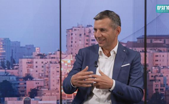 "להוריד את מחירי הדירות": ראיון עם אריק גולדיאן, בעלי חברת בונוס