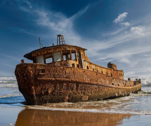 זהב מהמצולות: זוג אמריקאי במרכז פרשת ביזה היסטורית