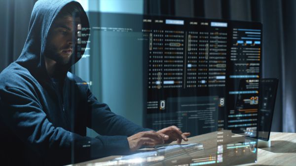 גנב 2.8 מיליון: האקר ישראלי הוכרז בר הסגרה לארה"ב