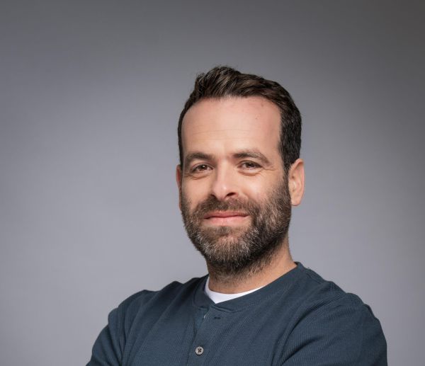 אודי כגן חושף בהומור ורגישות: יש לי פוסט טראומה. צפו