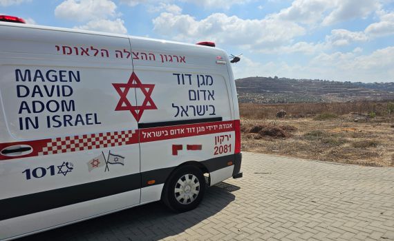 תאונת דרכים: פועל נהרג ביישוב קדומים מפגיעת אוטובוס