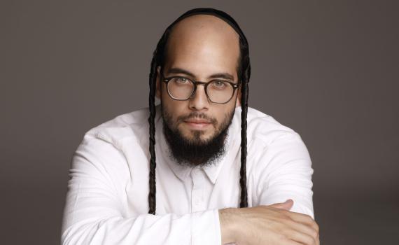 אסף הרוש חושף הכל על תעשיית המוזיקה: "לא אשתנה בשביל פרסום"