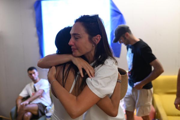 מהוליווד למטה החטופים: גל גדות הגיעה לביקור הזדהות