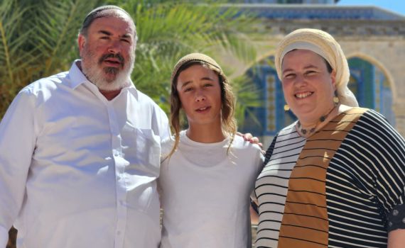 יתום המלחמה הגיע למצוות ועלה להר הבית להגיד קדיש