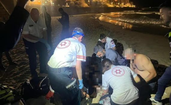 אסון במים: בן 15 טבע למוות בחוף הים ביפו