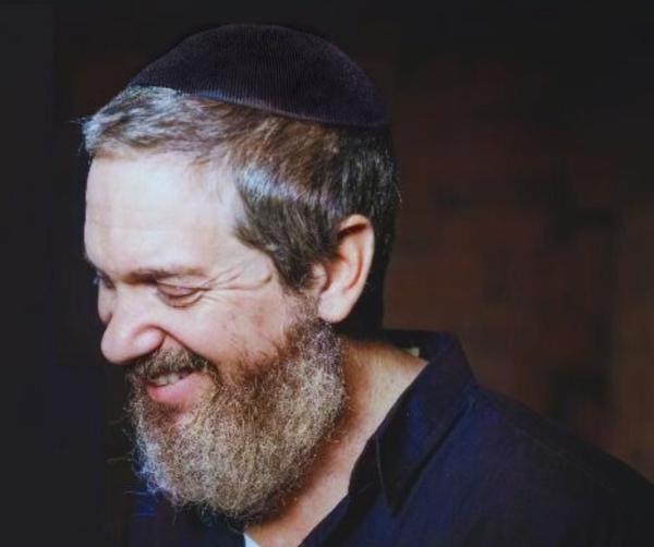 יהושע לימוני משחרר סינגל עם מסר של תקווה: "אחד יותר גדול"