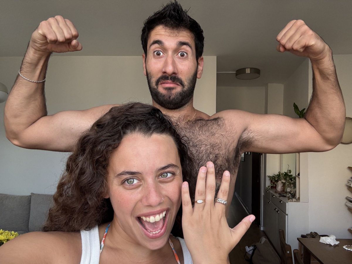 חברתו של רועי צ'אפל ז"ל התארסה: "מנצחת הכל"