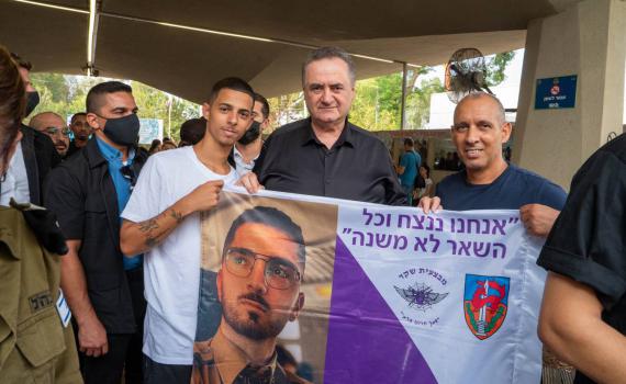 בשירה וריקודים: החיילים התגייסו לגבעתי | צפו בתיעוד