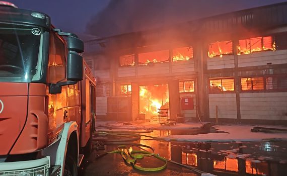 שריפה פרצה סמוך לאריאל: מטוסי כיבוי הוזנקו. צפו